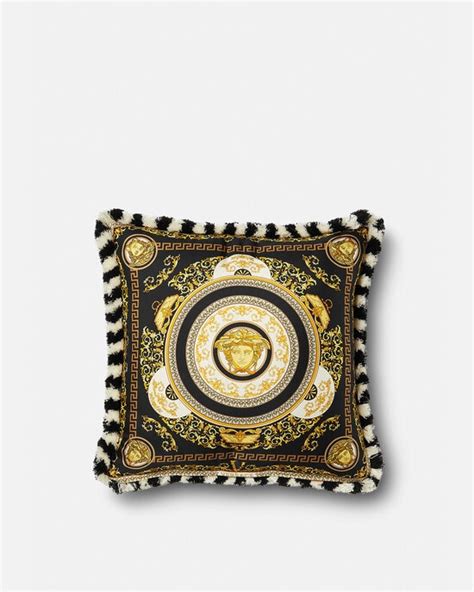 cuscini divano versace|Versace Home Luxury Pillows & Cushions .